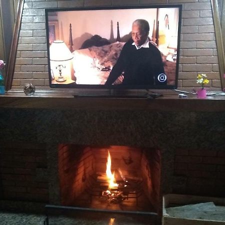 הוילה Campos do Jordão Casa Anexa Com Lareira מראה חיצוני תמונה